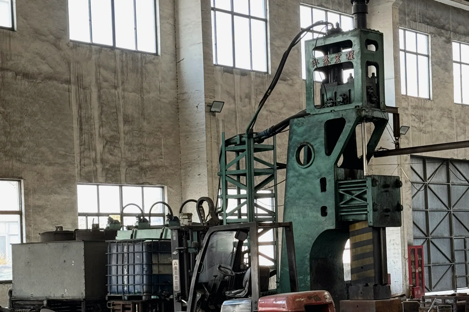 NOKX free forging equipment inside the Jiangyin factory